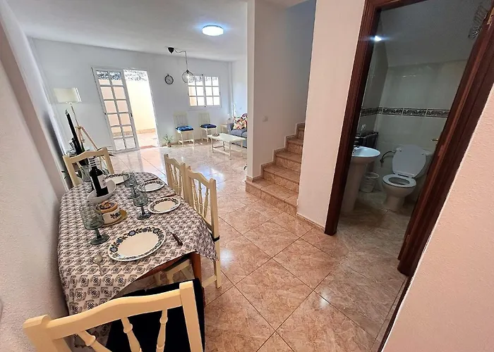 Alquilaencanarias Llano Del Camello Apartamento San Miguel de Abona